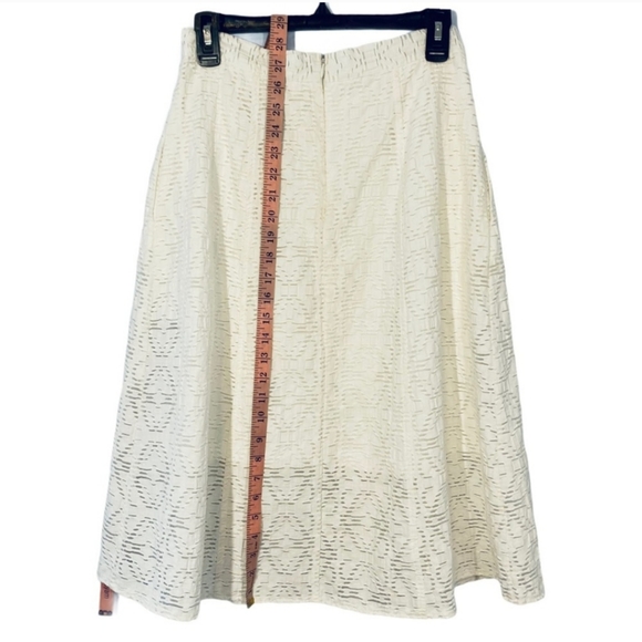 L’ATISTE White Eyelet Front Pleat Lined A-Line Skirt Side Pockets Size L - Picture 8 of 12